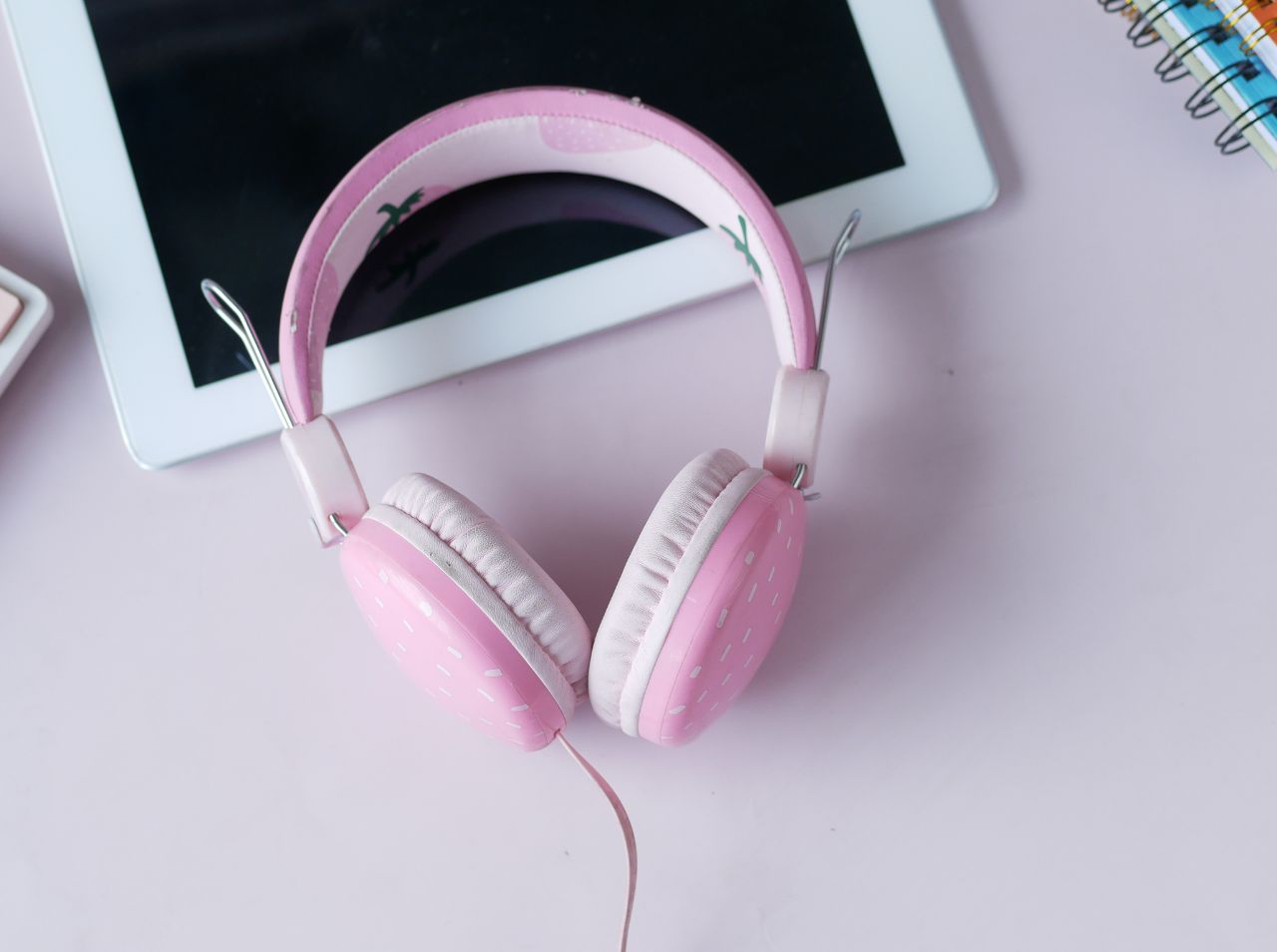 Blue professional construction company logo video (1280 x 954 px) (1280 x 954 px) (1).jpg